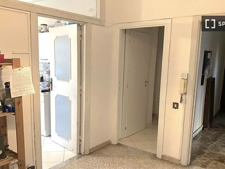 Immagine 9 di Camera condivisa in affitto  in Viale Tirreno, 00141 Roma RM, Italy a Roma