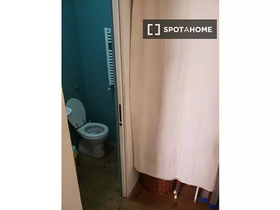Immagine 11 di Appartamento in affitto  in Via Garibaldi a Roma