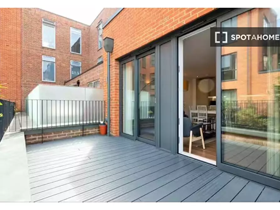 Immagine 4 di Appartamento in affitto  in -274 W Green Rd a Tottenham