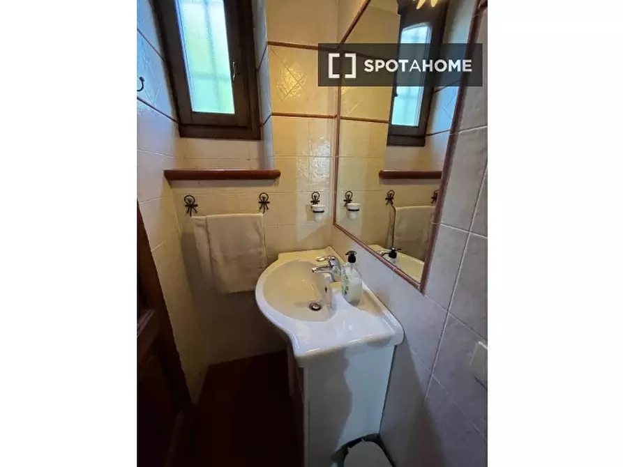 Immagine 2 di Ufficio in affitto  in Via della Montagnola a Greve In Chianti