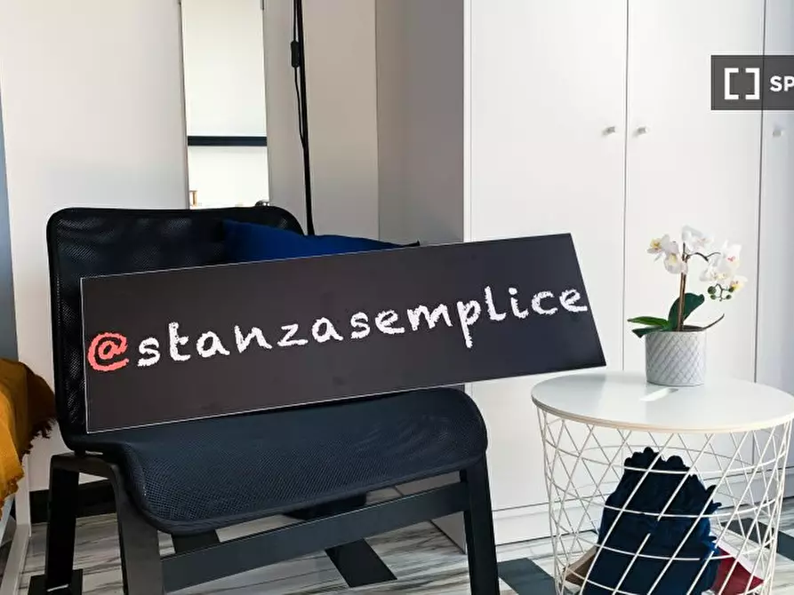 Immagine 5 di Camera condivisa in affitto  in Via La Thuile n. a Torino