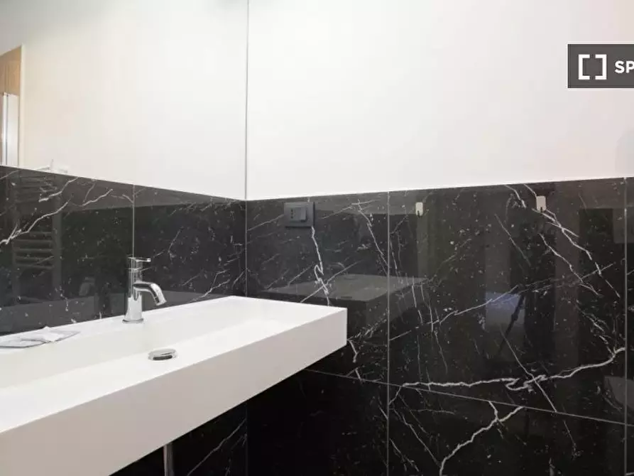 Immagine 10 di Appartamento in affitto  in Via Vincenzo Gioberti a Torino