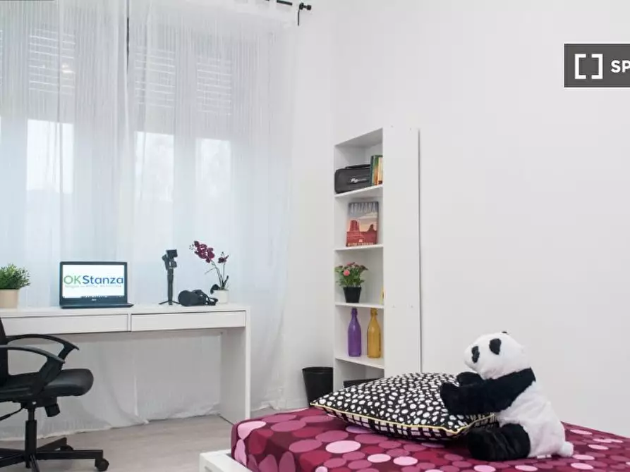 Immagine 3 di Camera condivisa in affitto  in Piazza Tancredi Galimberti a Torino