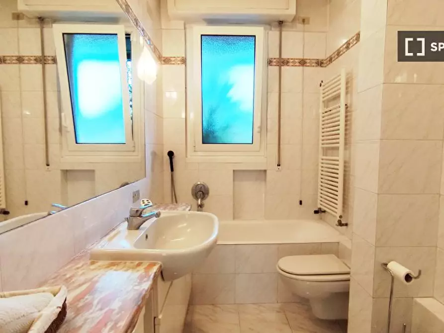 Immagine 14 di Appartamento in affitto  in Via Passo Rolle a Milano