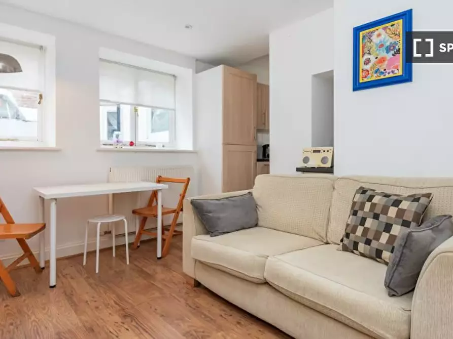 Immagine 1 di Appartamento in affitto  in Lyham Rd a Lambeth