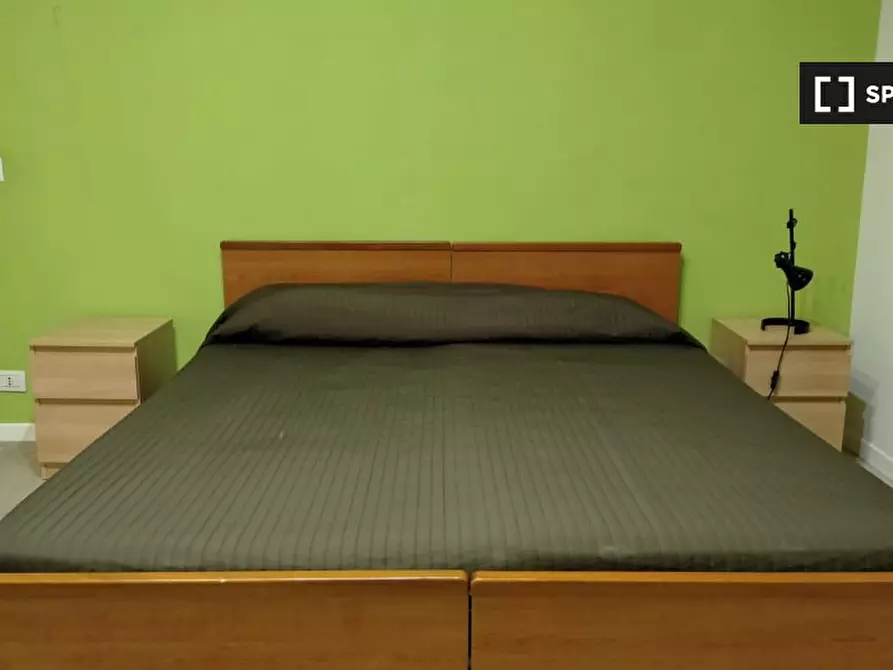 Immagine 12 di Camera condivisa in affitto  in Via Ugolino Cavalcabò a Roma