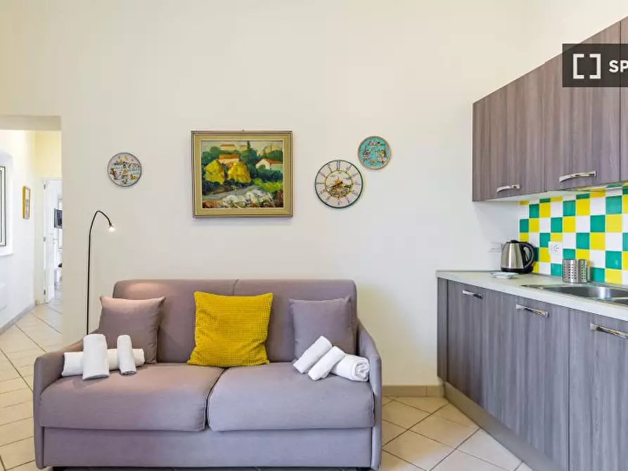 Immagine 2 di Appartamento in affitto  in Via Salvator Rosa a Napoli