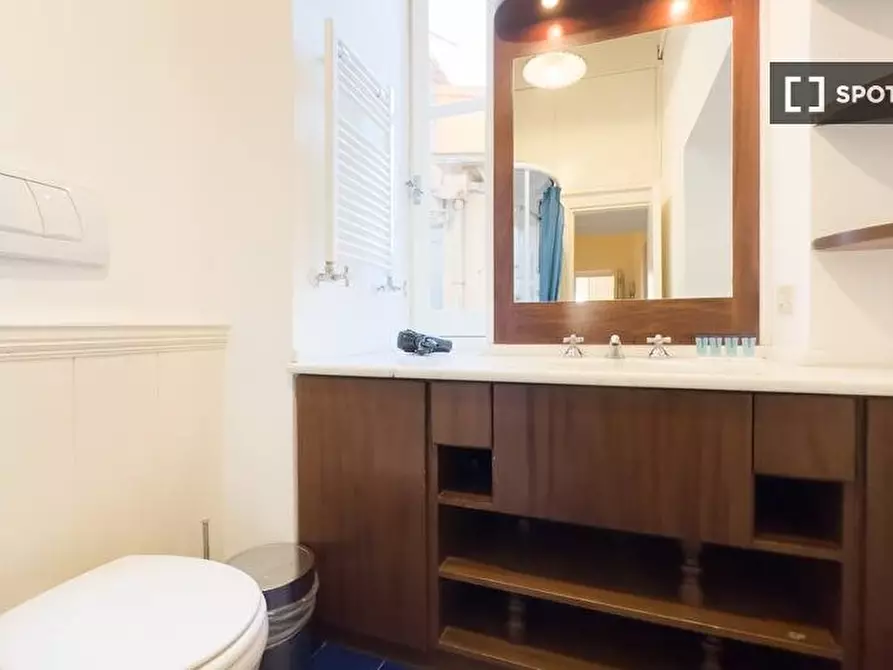 Immagine 13 di Appartamento in affitto  in Via della Mercede a Roma