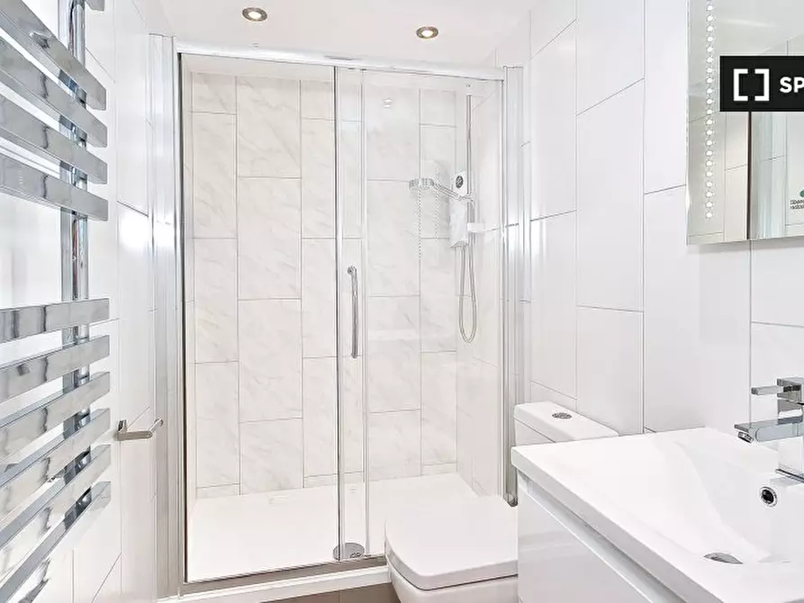 Immagine 8 di Appartamento in affitto  in Flat Eldon Chambers a 
