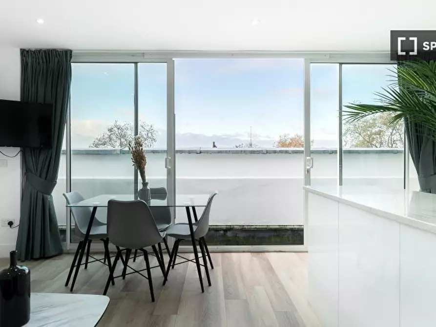 Immagine 12 di Appartamento in affitto  in Nevern Pl a Kensington