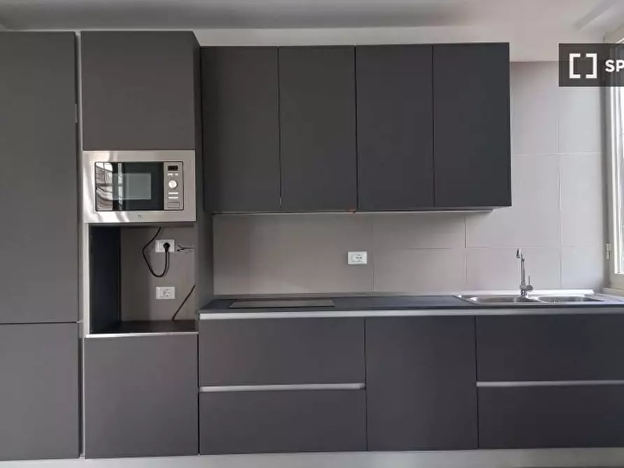 Immagine 4 di Appartamento in affitto  in Via Laura Mantegazza a Roma