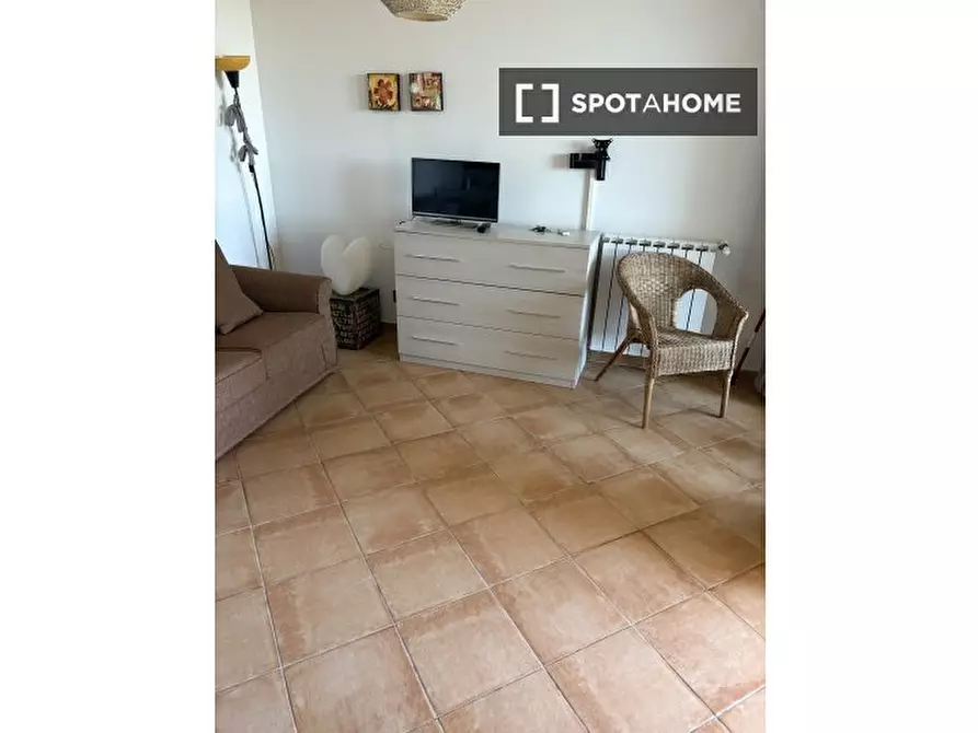 Immagine 5 di Ufficio in affitto  in Viale di Castel San Giorgio a Fiumicino