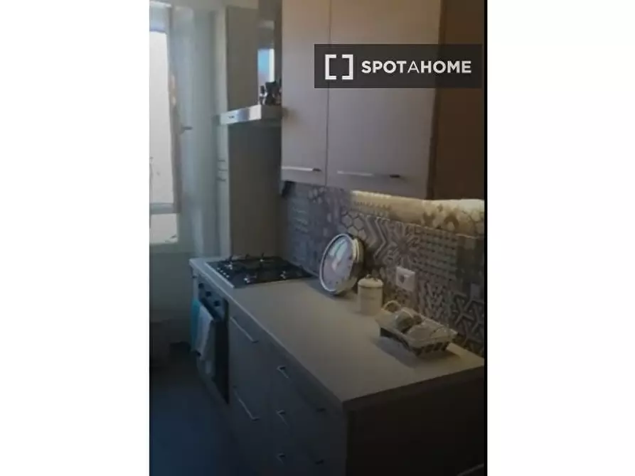 Immagine 4 di Camera condivisa in affitto  in Via di S. Castulo a Roma