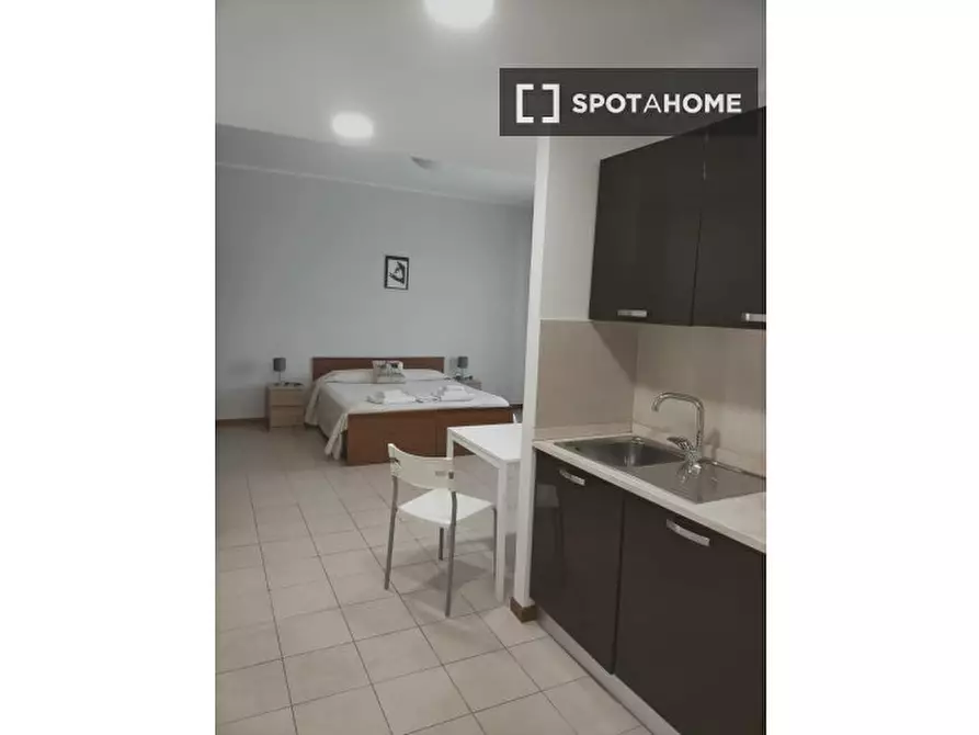 Immagine 7 di Ufficio in affitto  in Via Prenestina a Roma