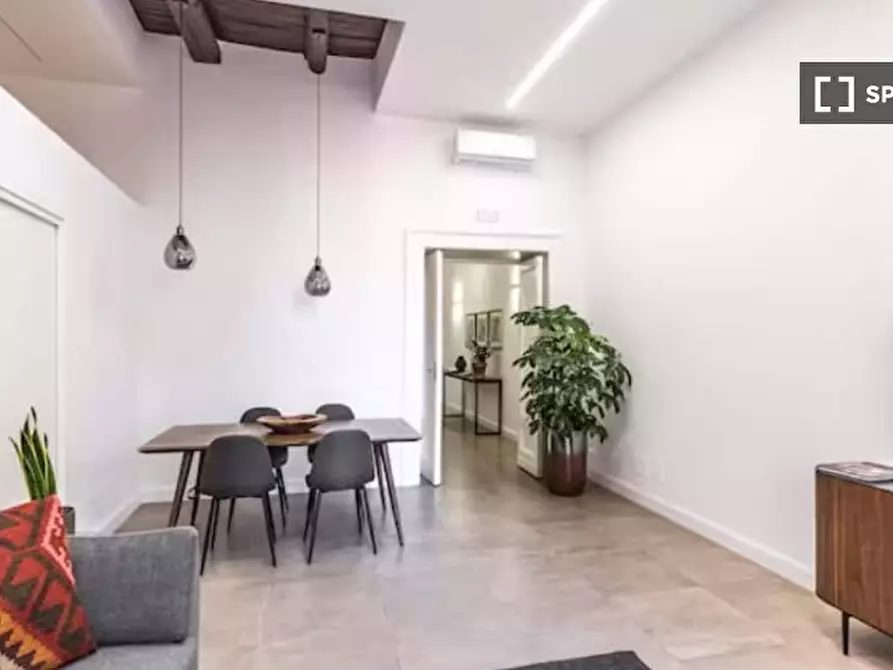 Immagine 6 di Appartamento in affitto  in Vico Lungo Teatro Nuovo a Napoli