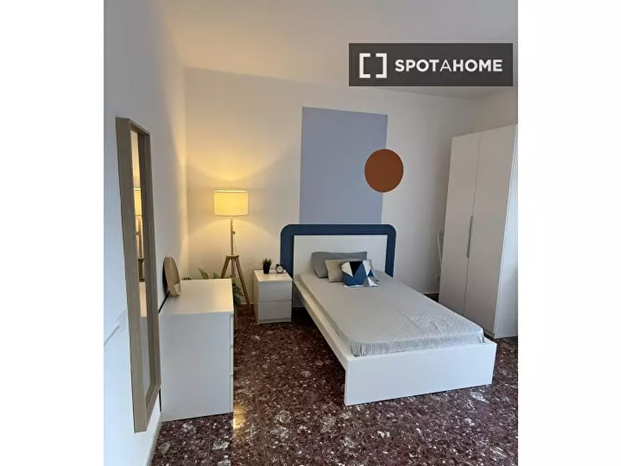 Immagine 12 di Camera condivisa in affitto  in Ruggero Grieco a Bologna