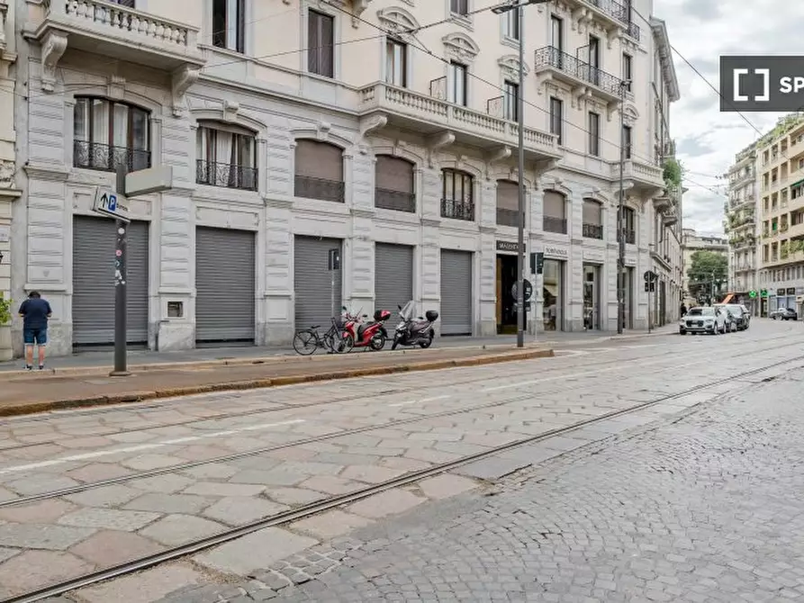 Immagine 19 di Ufficio in affitto  in Corso Magenta a Milano