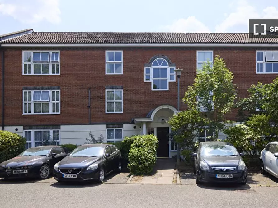 Immagine 8 di Appartamento in affitto  in Mapeshill Place a Brent