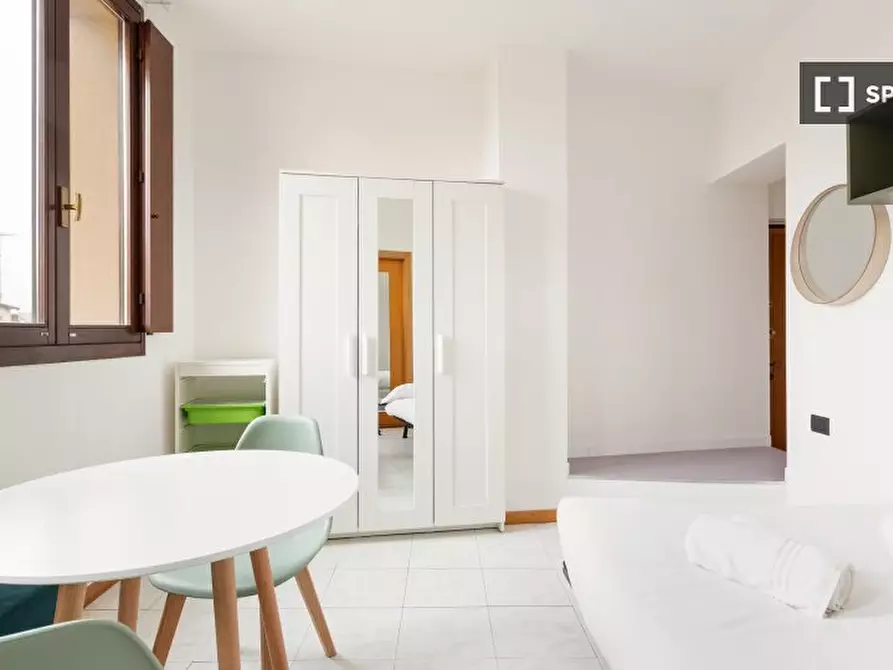 Immagine 5 di Ufficio in affitto  in Corso Magenta a Milano