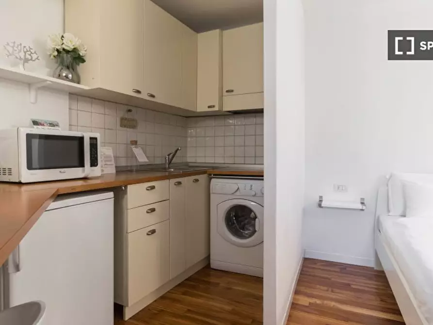 Immagine 7 di Appartamento in affitto  in Via della Moscova a Milano