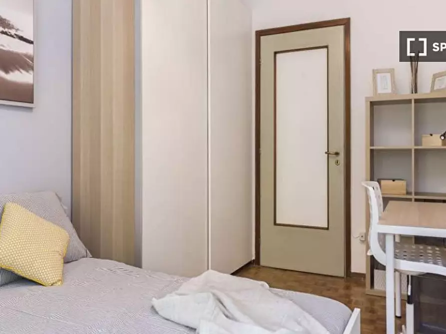 Immagine 4 di Camera condivisa in affitto  in Via dei Pioppi Milan a Buccinasco