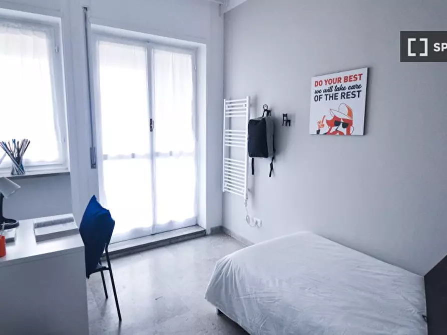 Immagine 2 di Camera condivisa in affitto  in Corso Massimo d'Azeglio n. Scala H a Torino