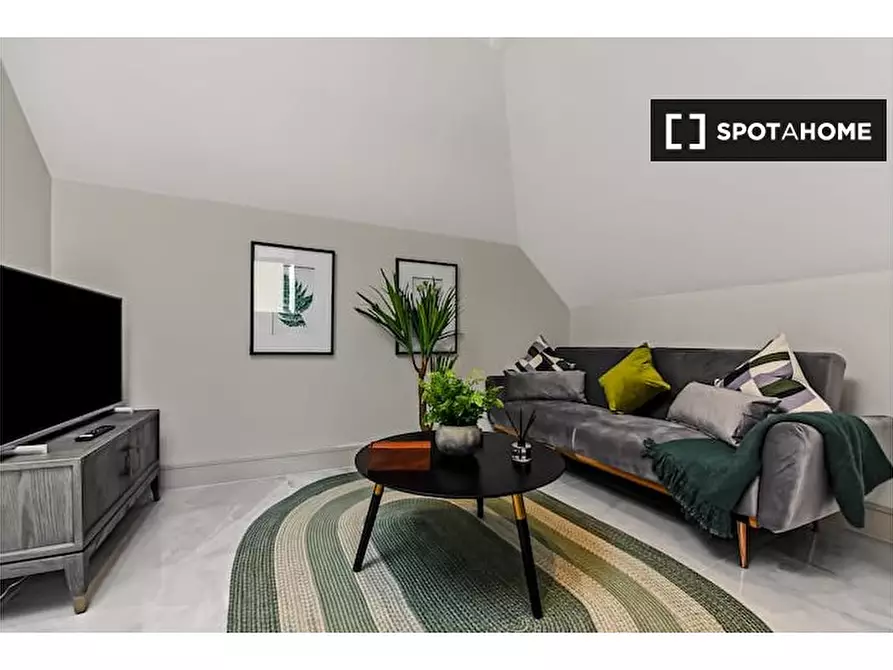 Immagine 12 di Appartamento in affitto  in Flat Goldman House - 122 Wembley Park drive HA9 8HP a Brent