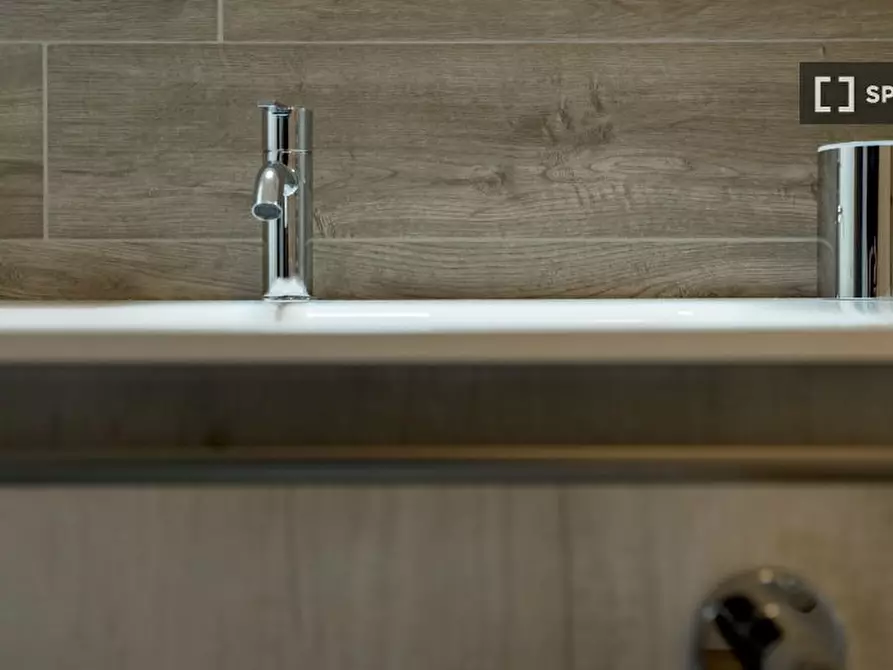 Immagine 9 di Appartamento in affitto  in Via Marcantonio dal Re a Milano