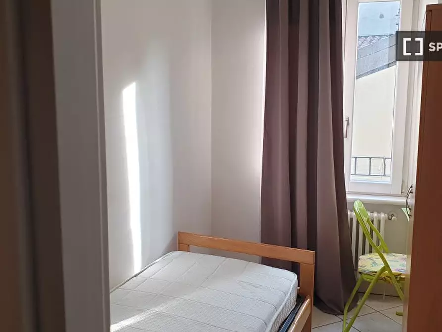 Immagine 2 di Camera condivisa in affitto  in Via Giuseppe Mazzini a Trento