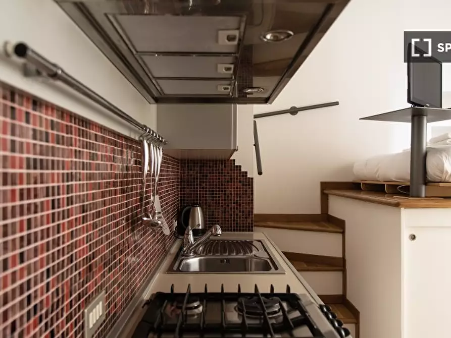 Immagine 6 di Ufficio in affitto  in Via Gaspare Rosales a Milano