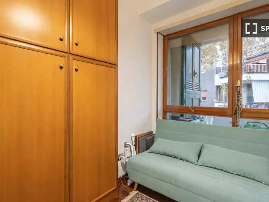 Immagine 9 di Appartamento in affitto  in Via Manfredi Azzarita a Roma