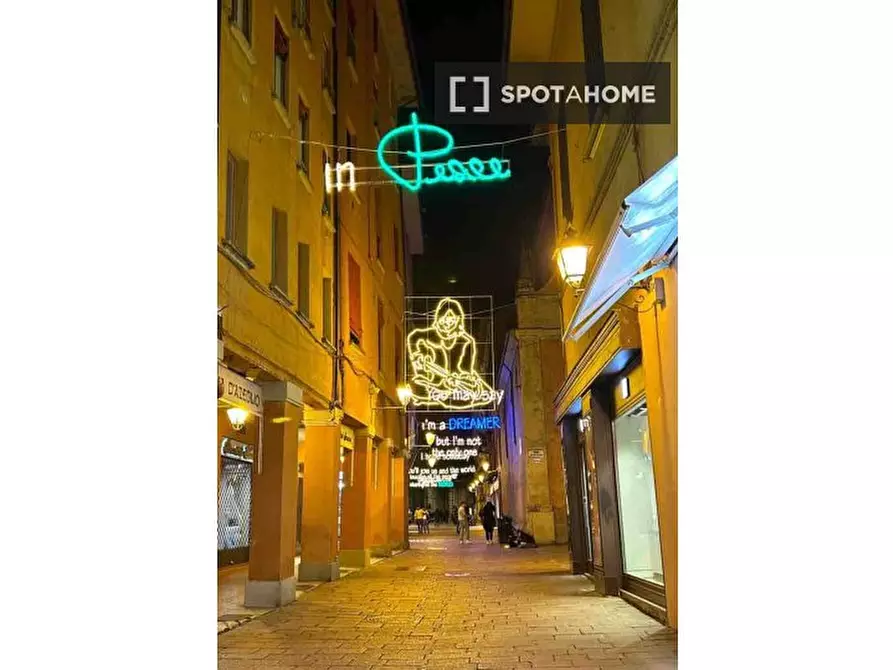 Immagine 5 di Appartamento in affitto  in Corte de Galluzzi a Bologna