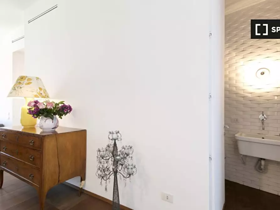 Immagine 8 di Appartamento in affitto  in Piazza Sant'Ambrogio a Milano