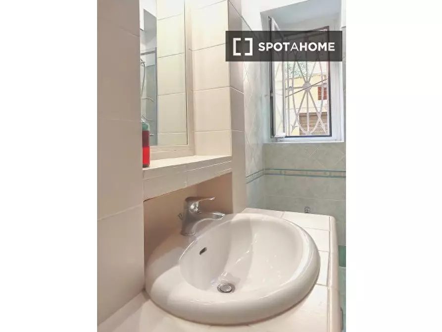 Immagine 2 di Appartamento in affitto  in Via Conte di Carmagnola a Roma