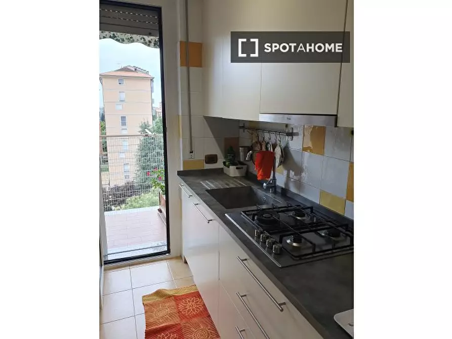 Immagine 11 di Camera condivisa in affitto  in Via Camillo Giussani a Milano
