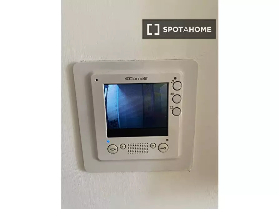 Immagine 15 di Ufficio in affitto  in Via Como a Roma