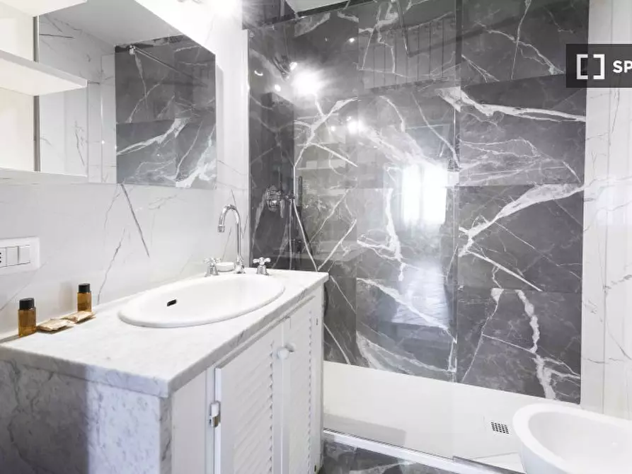 Immagine 15 di Appartamento in affitto  in Via di S. Niccolò a Firenze