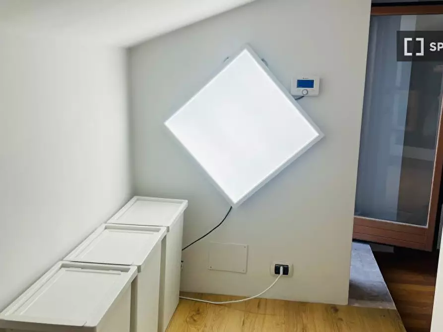 Immagine 18 di Camera condivisa in affitto  in Via Giorgio Sommer a Roma