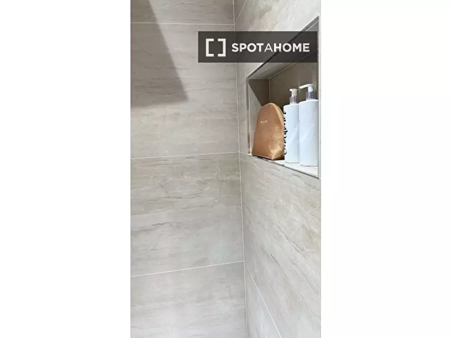 Immagine 12 di Camera condivisa in affitto  in Balmoral Dr a Borehamwood
