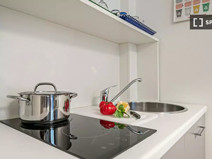 Immagine 10 di Appartamento in affitto  in Via Macedonio Melloni a Milano