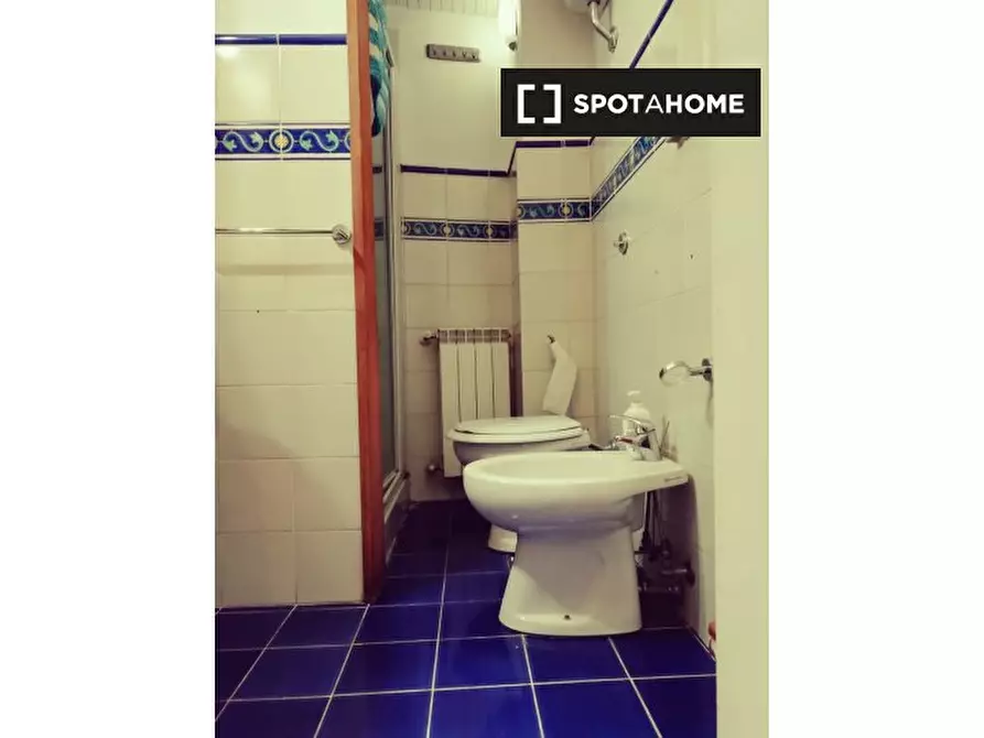 Immagine 7 di Camera condivisa in affitto  in Via Casilina a Roma