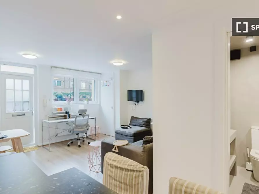 Immagine 17 di Appartamento in affitto  in Lamb's Passage a Islington