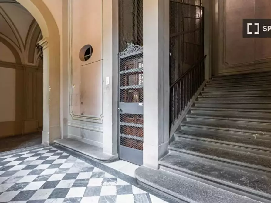 Immagine 16 di Appartamento in affitto  in Via dell' Oriuolo a Firenze