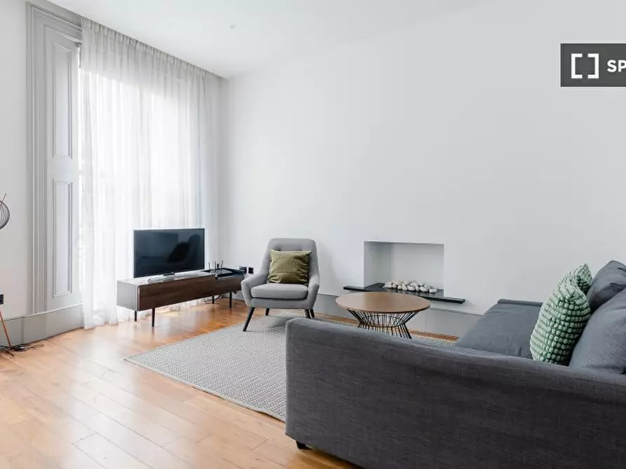 Immagine 17 di Appartamento in affitto  in Apartment a Kensington