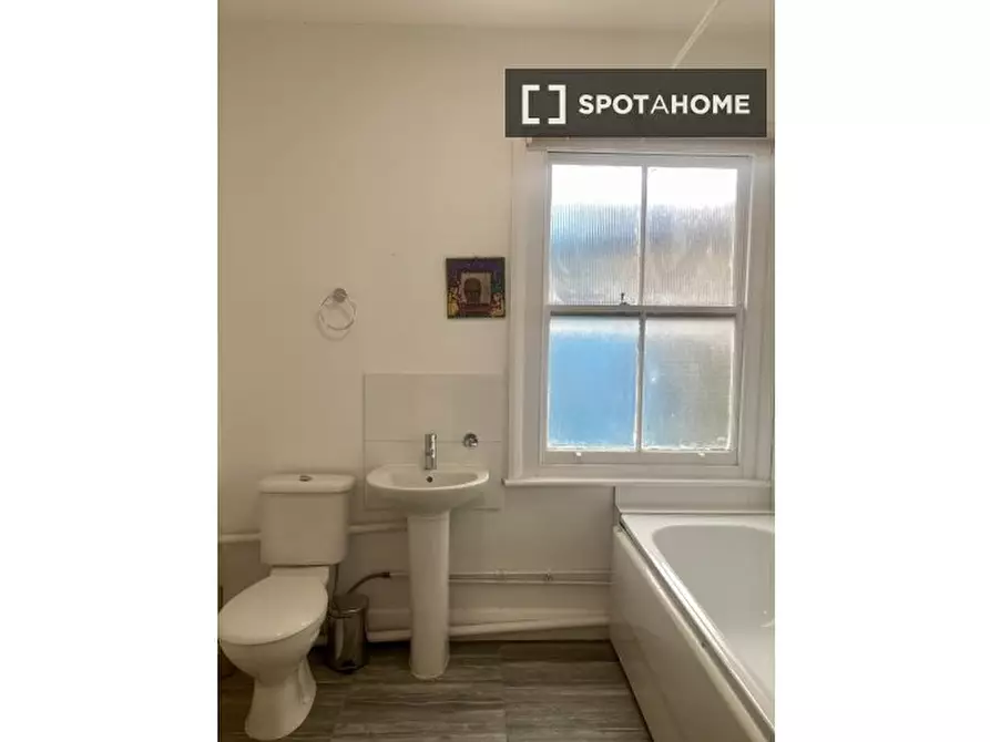 Immagine 7 di Appartamento in affitto  in Wansey St a Camberwell