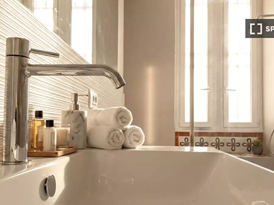 Immagine 13 di Appartamento in affitto  in Via Enrico Panzacchi a Milano