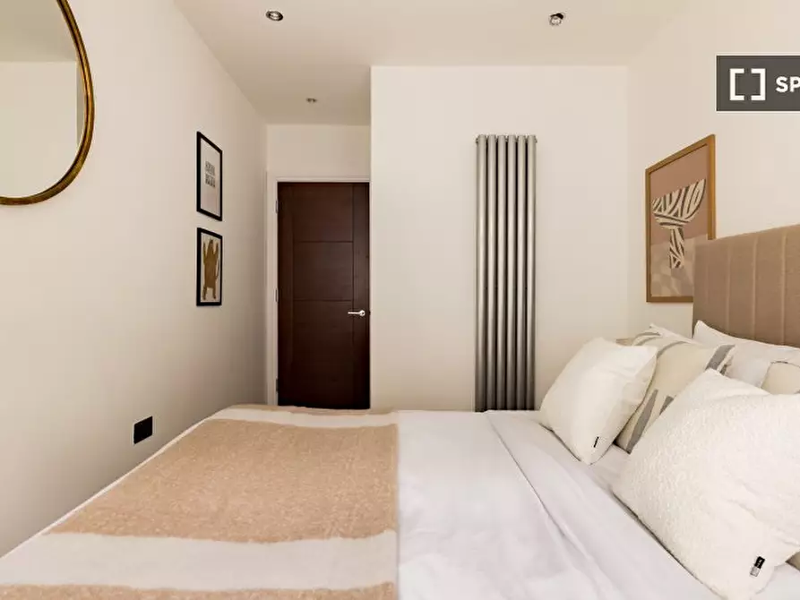 Immagine 3 di Appartamento in affitto  in Eton Garages a Camden Town