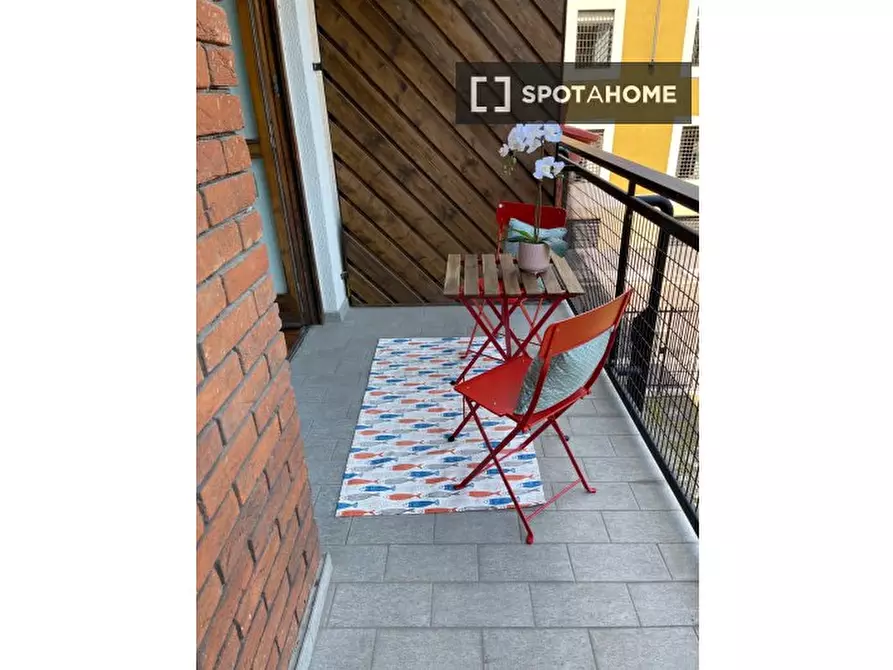 Immagine 4 di Camera condivisa in affitto  in Via Tristano Calco a Milano