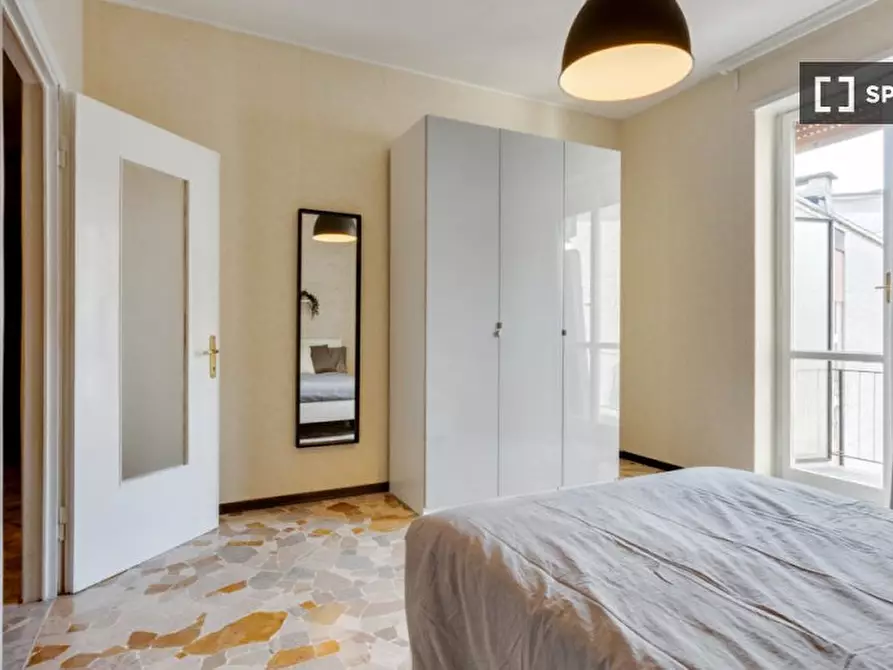 Immagine 2 di Camera condivisa in affitto  in Piazza Geremia Bonomelli a Milano