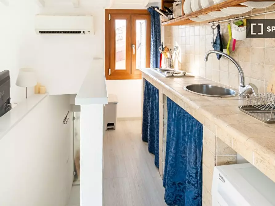 Immagine 2 di Ufficio in affitto  in Via Laura a Firenze